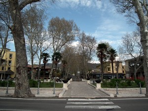 Piazza Dante Alighieri