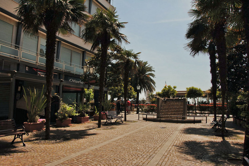 ''Piazza Leuti'' - Albissola Marina