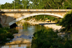 Lavori argini del Fiume Potenza a Passo di Treia sotto il Ponte