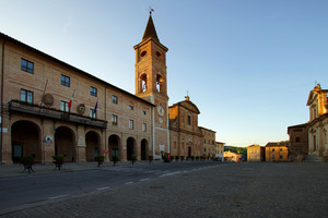 Caldarola – Piazza V.Emanuele II°