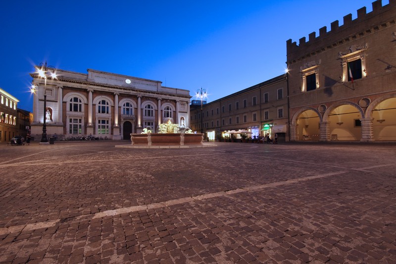 ''Affascinante ora blu'' - Pesaro