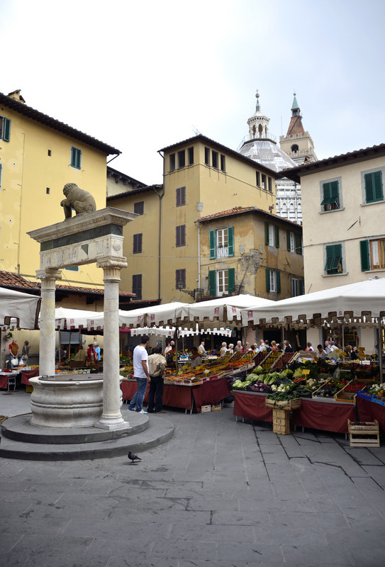 ''…e c’è chi vive di sola frutta e verdura'' - Pistoia