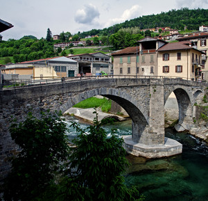 Da posizione privileggiata