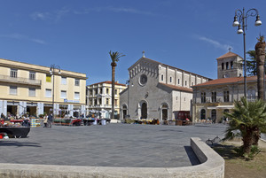 Piazza Santa Restituta