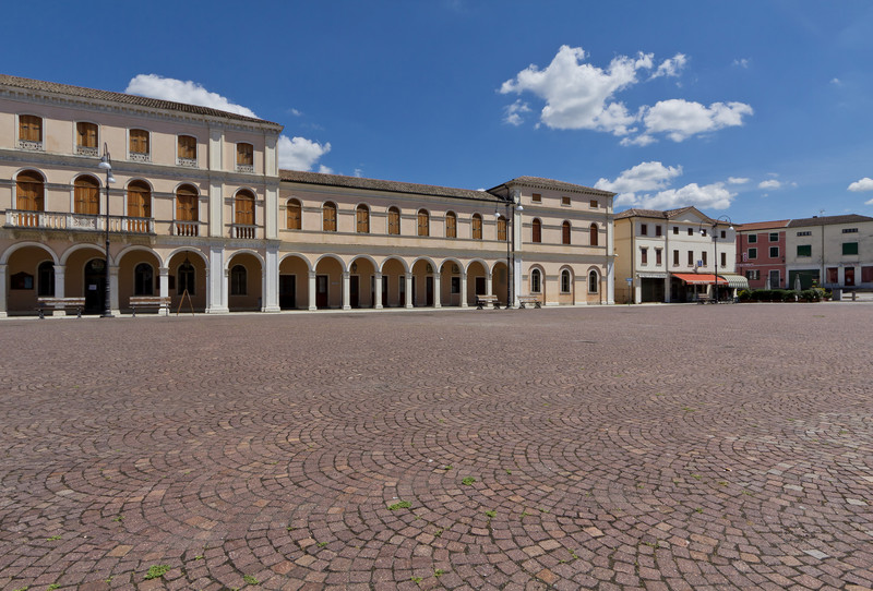 ''Piazza Fetonte e le nuvole'' - Crespino