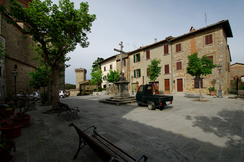 ''Posteggio protetto'' - Lucignano