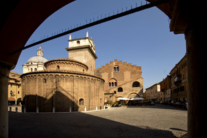 Piazza  della Concordia Mantova