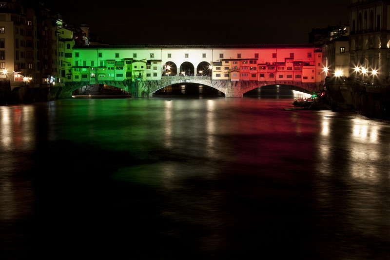 ''il ponte vecchio tricolorizzato'' - Firenze