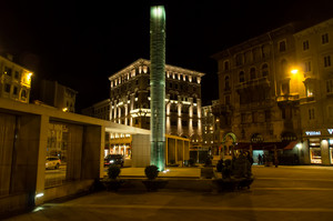 Piazza Goldoni by night