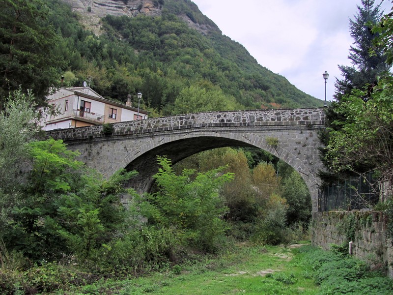 ''Ponte di pietra'' - Arquata del Tronto