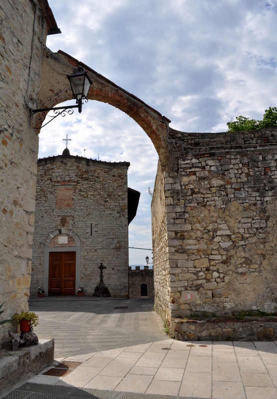 ''Dove c’è molta luce l’ombra è più nera!'' - Calenzano