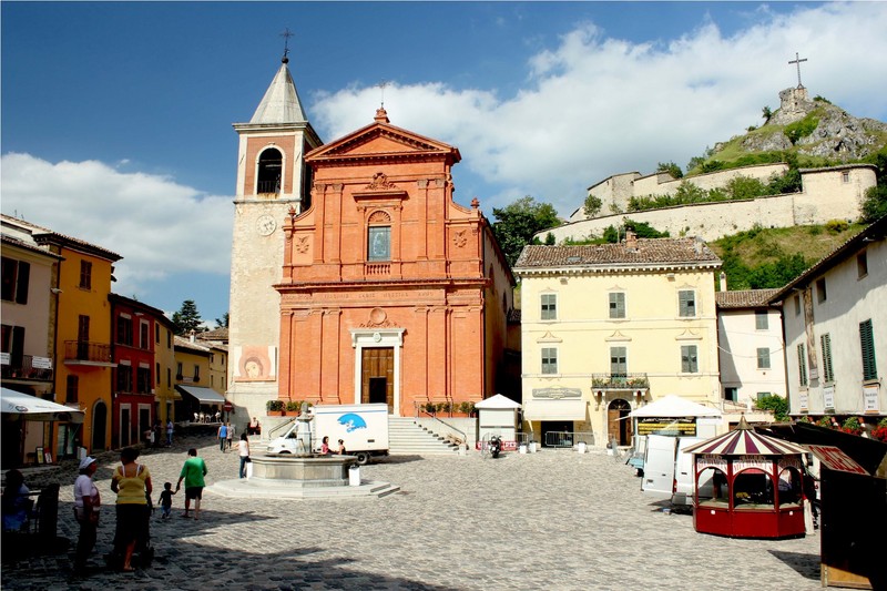 ''Piazza Vittorio Emanuele II'' - Pennabilli