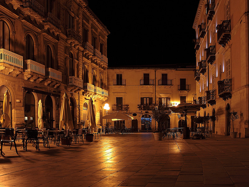 ''Piazza Minerva'' - Siracusa