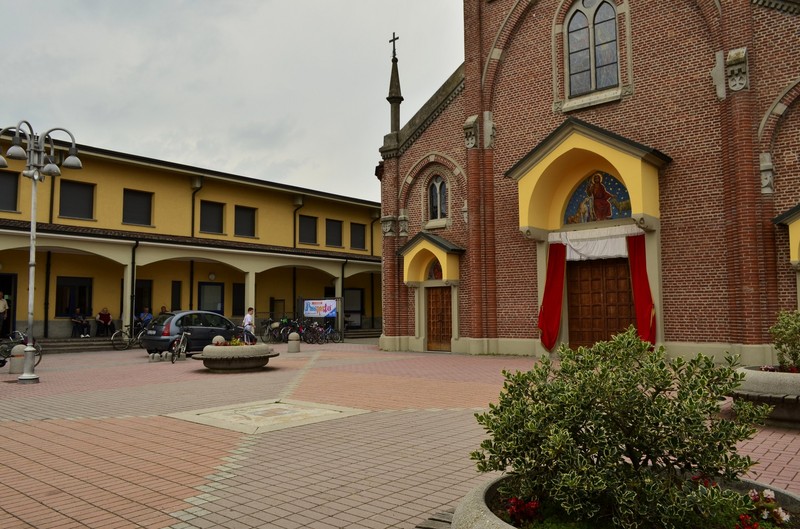 ''piazza Bartolomeo Locatelli'' - Borgo San Giovanni