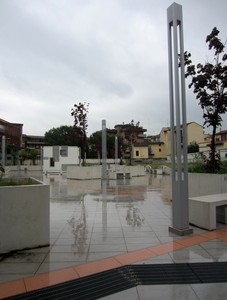 Riflessi in Piazza Nannotti