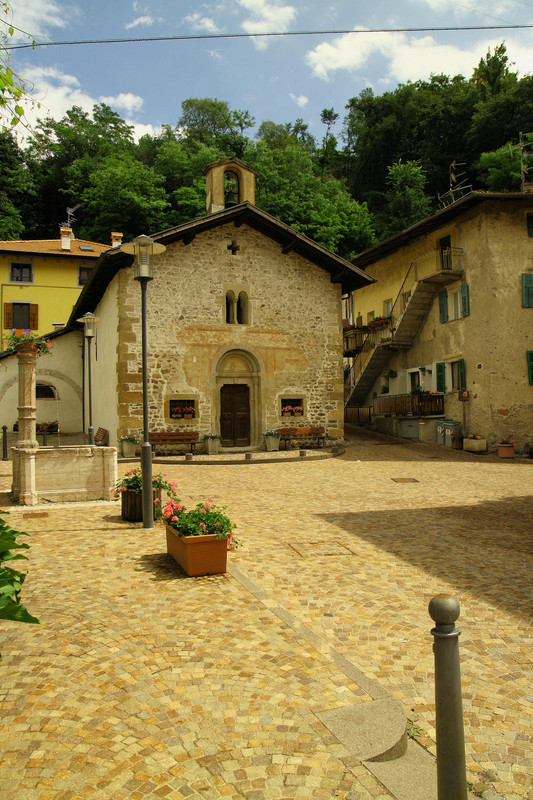 ''Piazzetta San Lazzaro nell’omonimo sobborgo'' - Trento