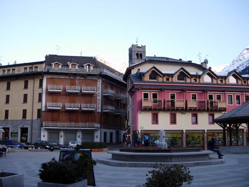 ''Piazza'' - Ponte di Legno