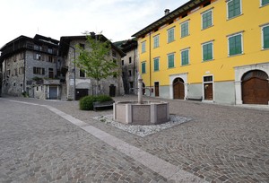 Piazza Cesare Battisti