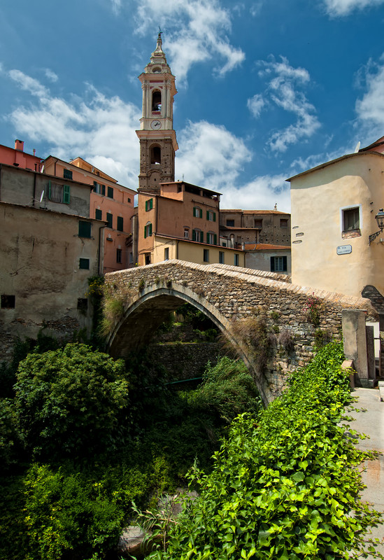 ''Dolcedo ed il suo ponte dei Cavalieri di Malta'' - Dolcedo