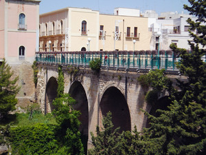 Il ponte intitolato a  Garibaldi