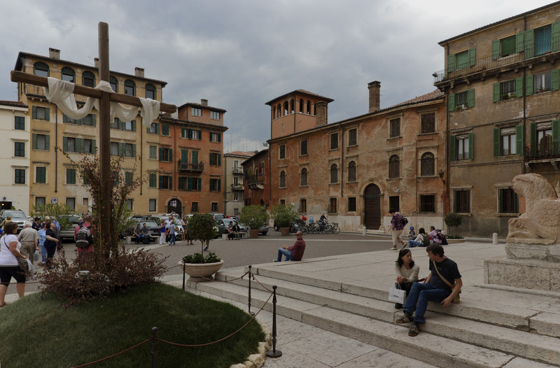 ''In hoc signo vinces'' - Verona