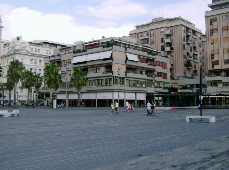 ''Piazza Salotto'' - Pescara