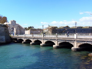 Ponte e Antica Porta Spagnola