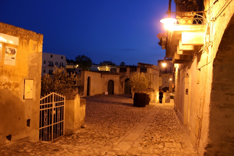 ''Un vicinato nei Sassi'' - Matera
