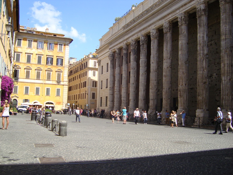 ''piazza di pietra'' - Roma