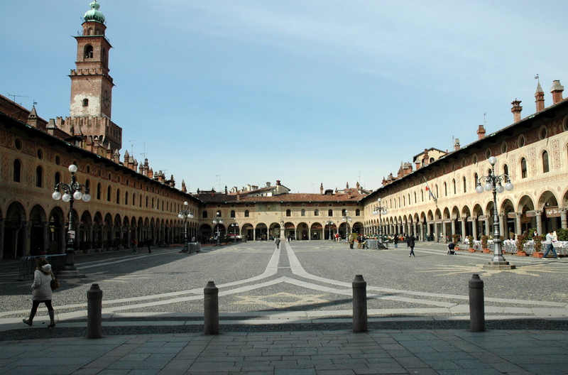 ''Piazza Ducale'' - Vigevano