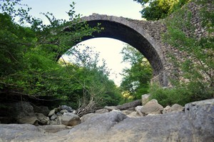 Sotto il Ponte della Pia…