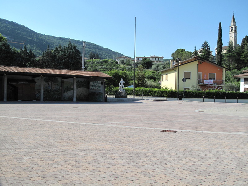 ''Piazza Mercato'' - Castegnero