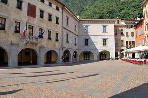 portici e piazza