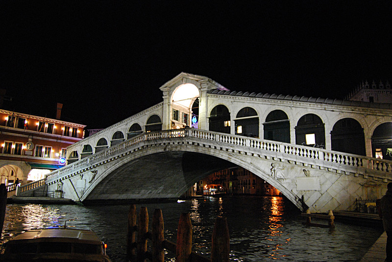 ''Ponte di Rialto in notturna'' - Venezia