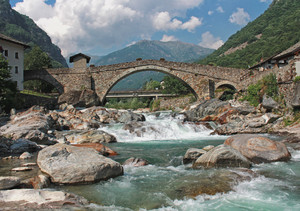 Spettacolo ponte- torrente Lys- giornata!!!