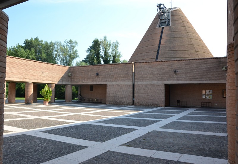 ''Piazza nuova chiesa'' - Pordenone