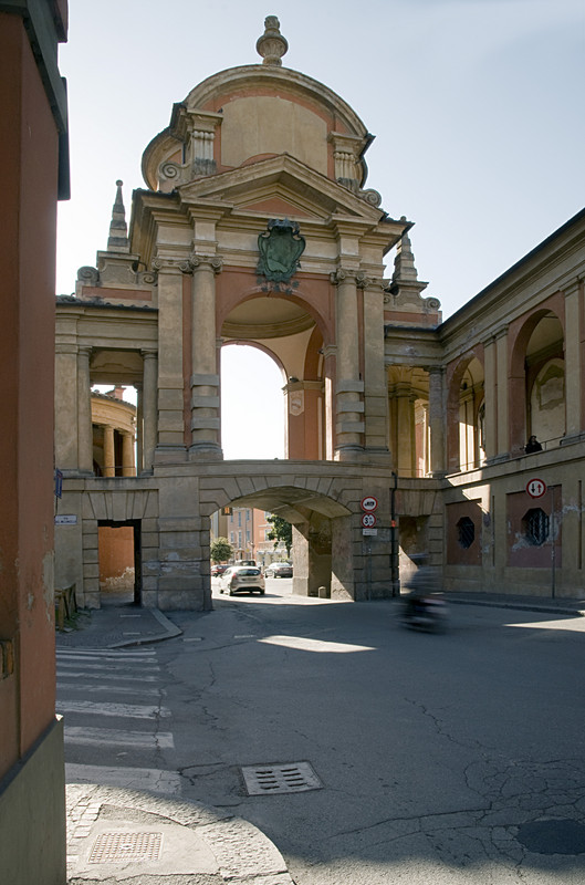 ''Arco del Meloncello'' - Bologna
