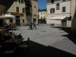 il pranzo è servito in piazzetta