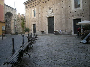 Finalborgo, Piazza San Biagio