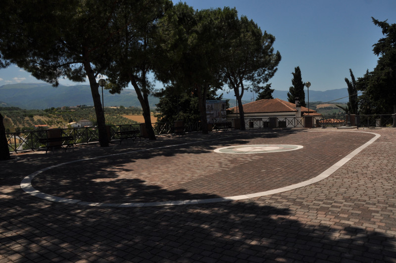 ''La piazza di Ripa Corbaria'' - Manoppello