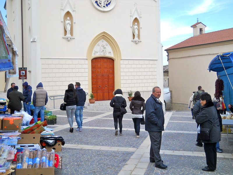 ''Mercato Pasquale in Piazza'' - San Sossio Baronia