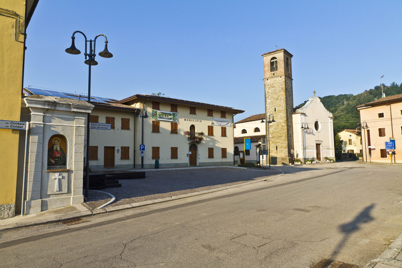 ''Piazza del Municipio'' - Dolegna del Collio