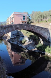 Ponte dei Doria sul Petronio