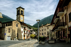 Chiuro: piazza Stefano Quadrio – condottiero XIV sec