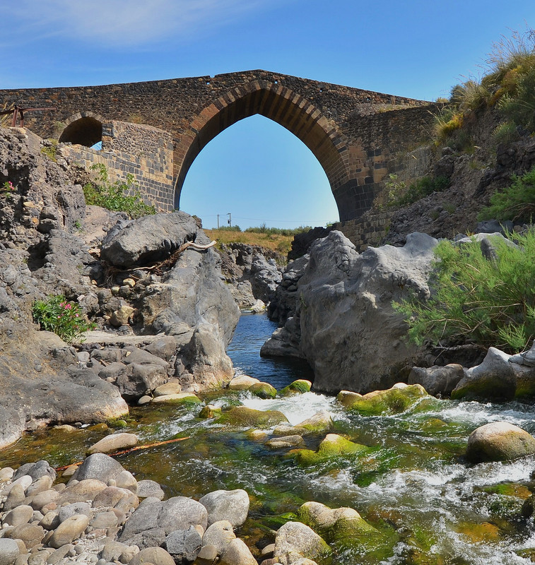 ''Ponte dei Saraceni'' - Adrano