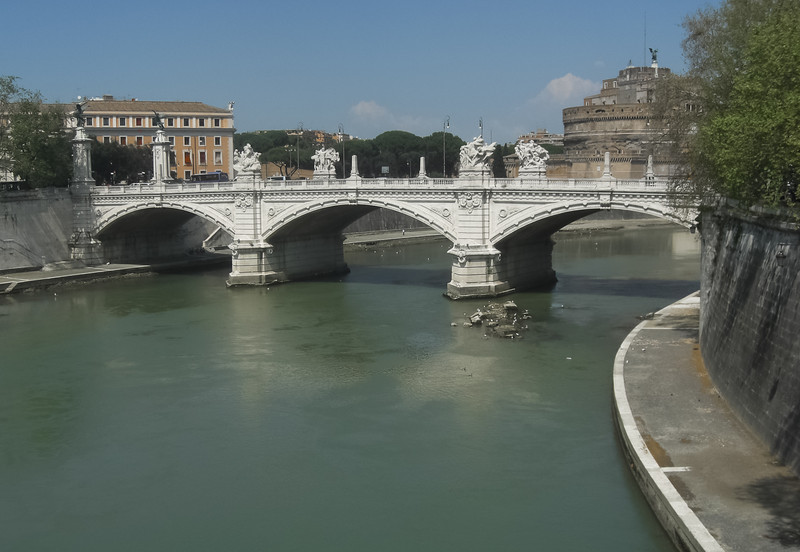 ''Sul Tevere'' - Roma