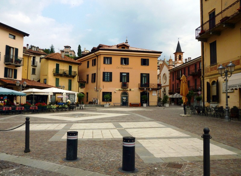 ''Piazza Garibaldi'' - Menaggio