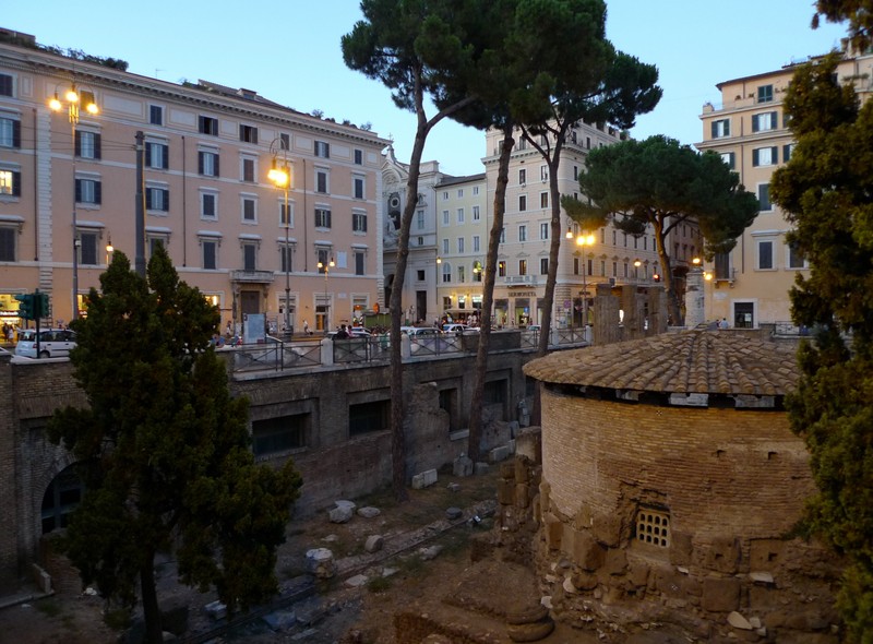 ''Antichi templi'' - Roma