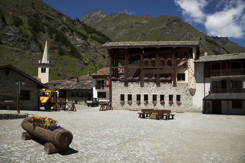 ''Piazzetta fiorita'' - Rhêmes-Notre-Dame
