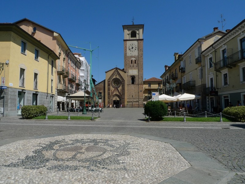 ''Lo stemma in piazza'' - Chivasso